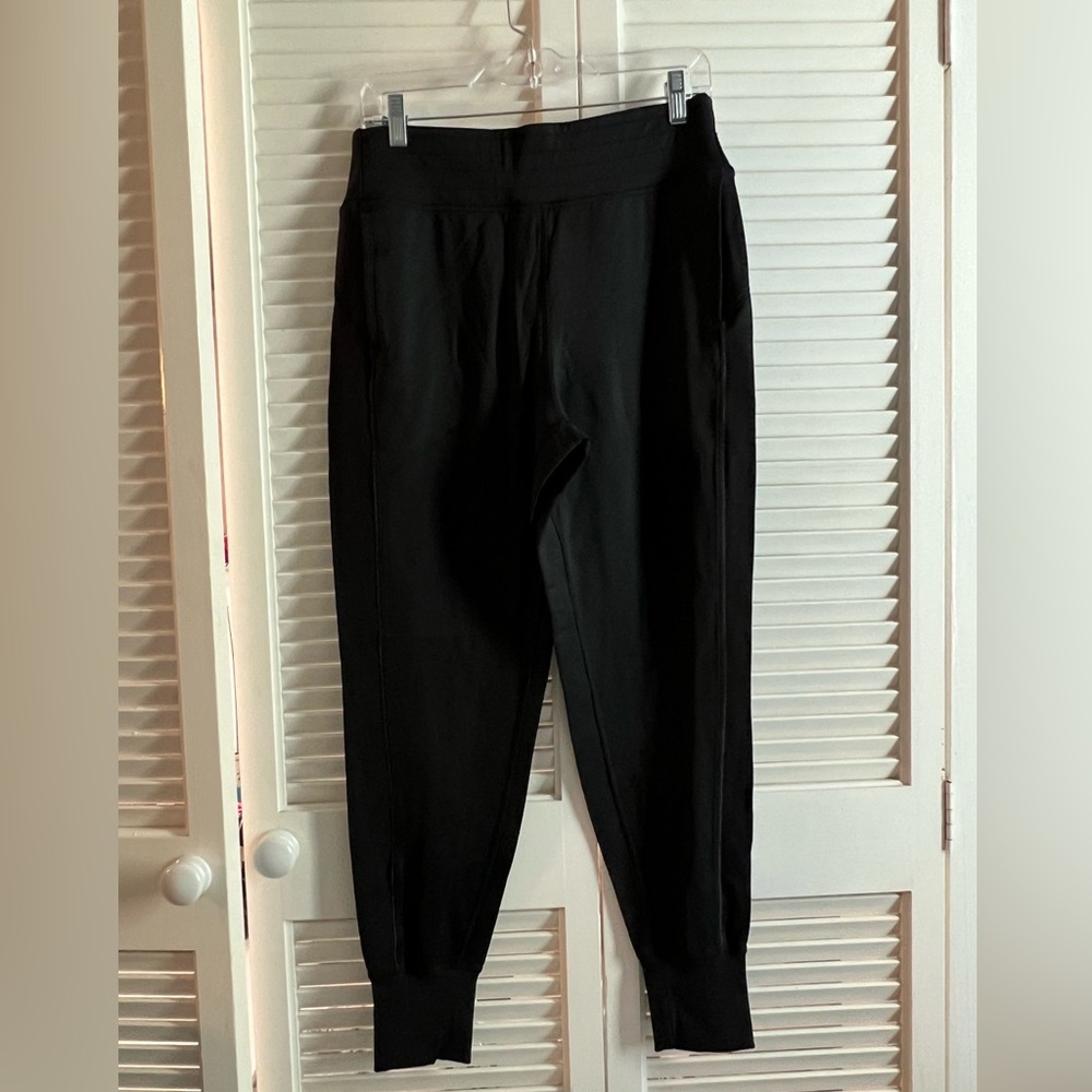 LULULEMON JOGGERS BLACK SIZE 8 NEVER WORN